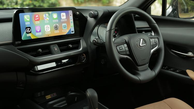 LEXUS UX ELECTRIC HATCHBACK 300e 150kW 72.8 kWh Urban 5dr E-CVT